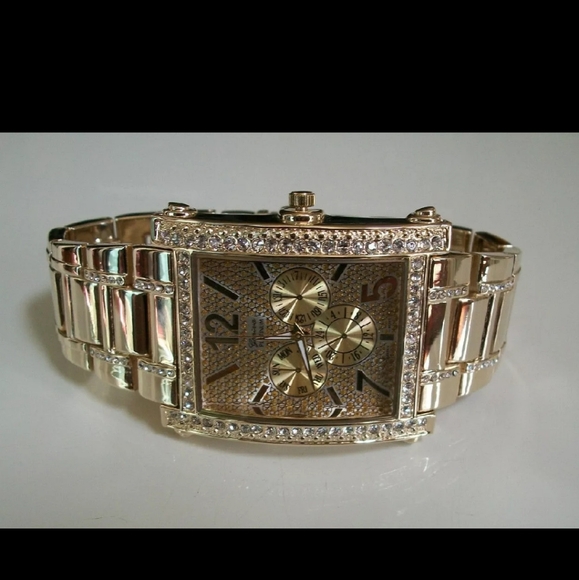 Watch - Picture 3 of 6